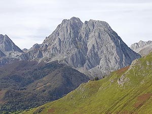 Les alentours — Les Trois Baudets