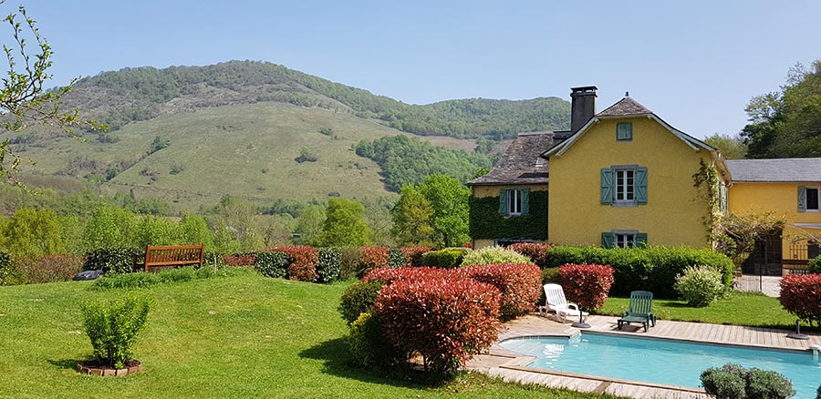 Maison en été — Les Trois Baudets